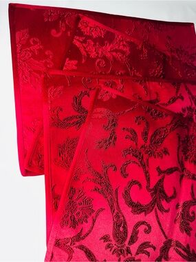 Elegant Set of 4 Red Damask Jacquard Holiday Placemats